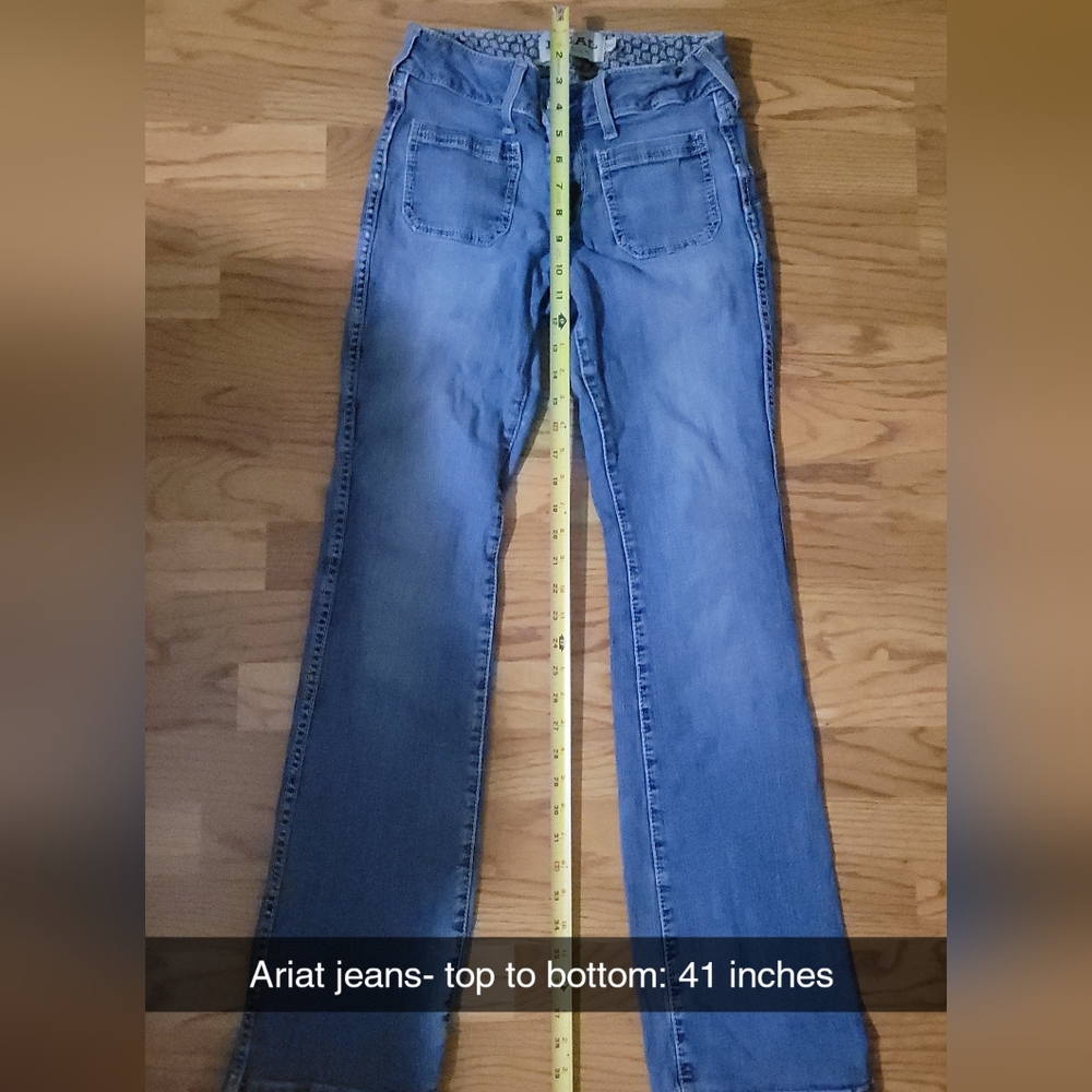 Ariat jeans size 28r